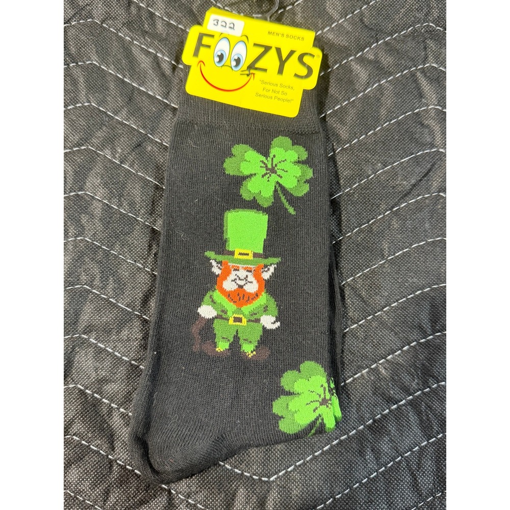 Foozys Crew Socks Men 10-13 Black NWT Leprechaun St Patricks Day Shamrock FM-66